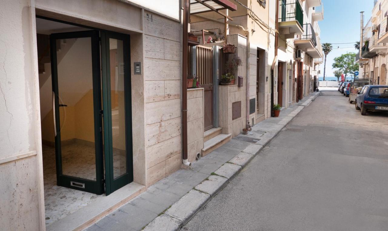 Regina Di Cuori Apartamento Mola di Bari Exterior foto